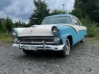 Begagnad Ford Fairlane 165 HK (121 kW) 1955 Blå/vit Sedan