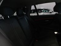 begagnad BMW 320 d xDrive Touring Automat Sport Line