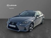 Begagnad Lexus IS300h 226 HK (166 kW) 2019 Grå