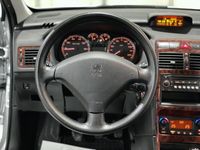 begagnad Peugeot 307 5-dörrar 1.6 Nybesiktigad Lågmilad V/S-Däck