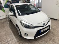 begagnad Toyota Yaris Hybrid e-CVT Euro 5 /Låg skatt/B-kamera/P-sens