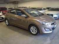 begagnad Hyundai i30 1.6 CRDi (110hk) / 2-Ägare / Bluetooth / Nyservad & Ny Besiktad