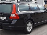 begagnad Volvo V70 T4F 180 hk Powershift Momentum