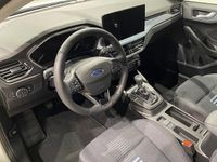 begagnad Ford Focus Active 1.0T EcoBoost MHEV E85 Ski Team Edition 6MT 2024, Kombi