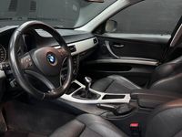 begagnad BMW 320 d Dynamics Edition H/K Halvskinnn 0,41L / mil Euro 5