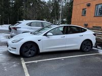 begagnad Tesla Model 3 Long range 440hk panorama dragkrok SoV Sv-såld