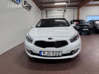 Begagnad Kia Ceed Comfort 110 HK (80 kW) 2015 Vit Halvkombi