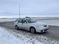 Begagnad Saab 9-5 Aero 250 HK (183 kW) 2004 Grå metallic Kombi
