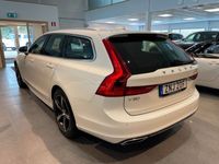 begagnad Volvo V90 Recharge T8 AWD 395hk Advanced Edition, Momentum