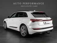 Begagnad Audi e-tron S-Line 300 kW (408 HK) 2021 Vit SUV