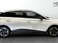 Begagnad MG MG4 EV Luxury 150 kW (204 HK) 2022 Vit Halvkombi