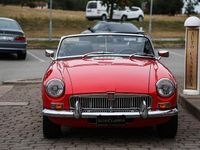 Begagnad MG B 97 HK (71 kW) 1970 Röd Cab