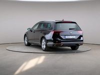 Begagnad VW Passat Executive 200 HK (147 kW) 2022 Svart Kombi