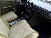 Begagnad Mercedes 300 80 HK (58 kW) 1976