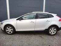 begagnad Volvo V40 CC D3 Momentum Euro 6