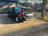 Begagnad Volvo V60 150 HK (110 kW) 2011 Metallic Kombi