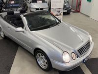 Begagnad Mercedes CLK230 193 HK (141 kW) 1998 Grå Cab