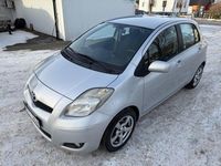 Begagnad Toyota Yaris 99 HK (72 kW) 2011 Silver Halvkombi