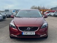 Begagnad Volvo V40 Momentum 123 HK (90 kW) 2015 Röd Kombi