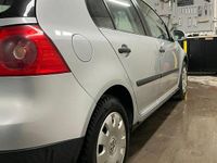 Begagnad VW Golf IV 102 HK (75 kW) 2006 Silver metallic