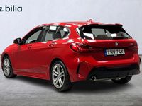 Begagnad BMW 118 M Sport 136 HK (100 kW) 2022 Röd Halvkombi
