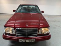 Begagnad Mercedes E320 220 HK (161 kW) 1995 Ljusröd Sportkupé