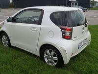 begagnad Toyota iQ 1.0 VVT-i 68hk / Ny koppling / 0.39 l/mil