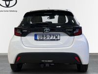 begagnad Toyota Yaris Hybrid 1,5 5D ACTIVE KOMFORTPAKET 2021, Halvkombi