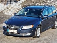 Begagnad Volvo V70 Momentum 116 HK (85 kW) 2014 Blå Kombi