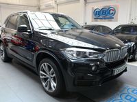 begagnad BMW X5 xDrive40e Steptronic / Krok / Pano / Navi / H&K /