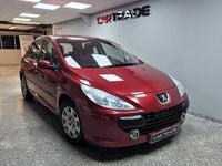 Begagnad Peugeot 307 109 HK (80 kW) 2006 Röd Halvkombi
