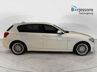 Begagnad BMW 118 M Sport 137 HK (100 kW) 2018 Vit Halvkombi