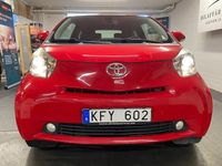 Begagnad Toyota iQ 68 HK (50 kW) 2009 Röd Halvkombi