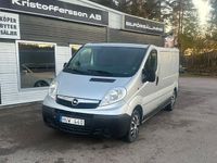 Begagnad Opel Vivaro 114 HK (83 kW) 2009 Silver Minibuss