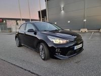 Begagnad Kia Rio GT-Line 120 HK (88 kW) 2020 Svart Halvkombi