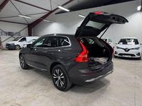 Begagnad Volvo XC60 Core 350 HK (257 kW) 2022 Platinum grå metallic SUV