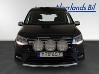 Begagnad VW Caddy 122 HK (89 kW) 2018 Deep black pärleffekt Minibuss