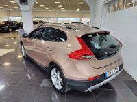 begagnad Volvo V40 CC D3 Geartronic Summum Euro 5