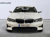 Begagnad BMW 330e Sport Line 184 HK (135 kW) 2019 Vit Sedan