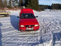 Begagnad VW Caddy 60 HK (44 kW) 2003 Minibuss