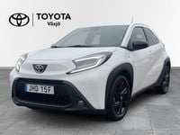 Begagnad Toyota Aygo X X-play 72 HK (52 kW) 2022 Vit SUV