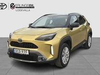 Begagnad Toyota Yaris Cross 92 HK (67 kW) 2023 Gul SUV