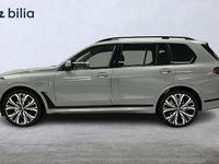 Begagnad BMW X7 Exclusive 340 HK (250 kW) 2025 Grå SUV