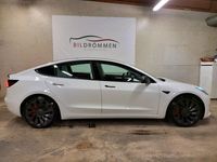 begagnad Tesla Model 3 Performance Vit läder Kolfiber paket 513hk