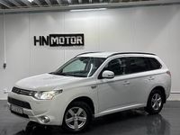 Begagnad Mitsubishi Outlander P-HEV 121 HK (88 kW) 2014 Vit SUV