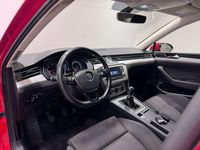 Begagnad VW Passat 150 HK (110 kW) 2015 Röd Kombi