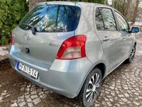 begagnad Toyota Yaris 5-dörrar 1.3 Ny besiktad & Lågmilare 3 Tusen