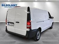 Begagnad Mercedes e-Vito 150 kW (204 HK) 2023 Vit Minibuss
