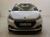 begagnad Peugeot 208 5-dörrar 1.2 VTi Lågmil Välvårdad Automat