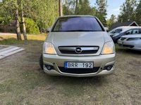 Begagnad Opel Meriva 105 HK (77 kW) 2008 Grön Minibuss